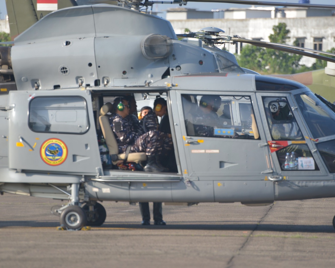 Kaskodau I Sambut Kedatangan Wakasal di Lanud Soewondo