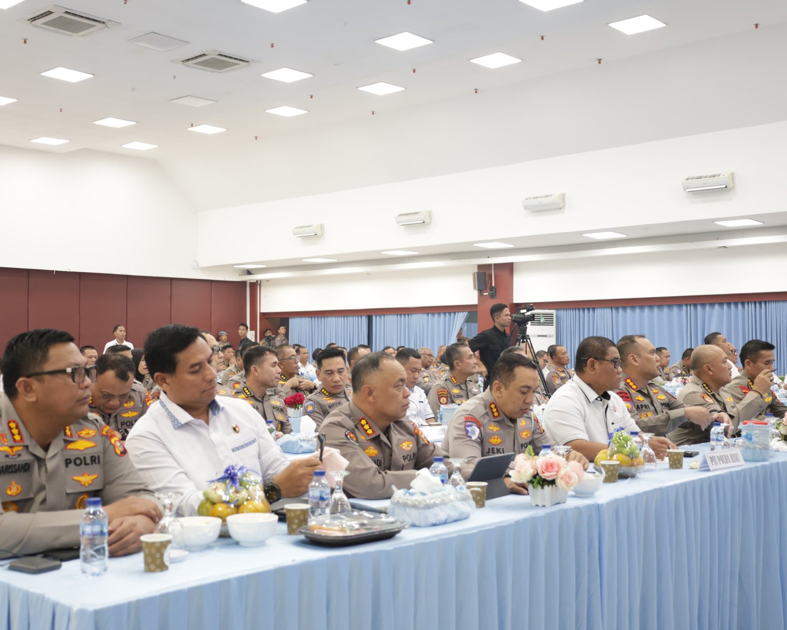 Kapolda Riau Tegaskan Polisi Tak Boleh Tunggu Viral, Pelayanan Publik dan Integritas Jadi Prioritas