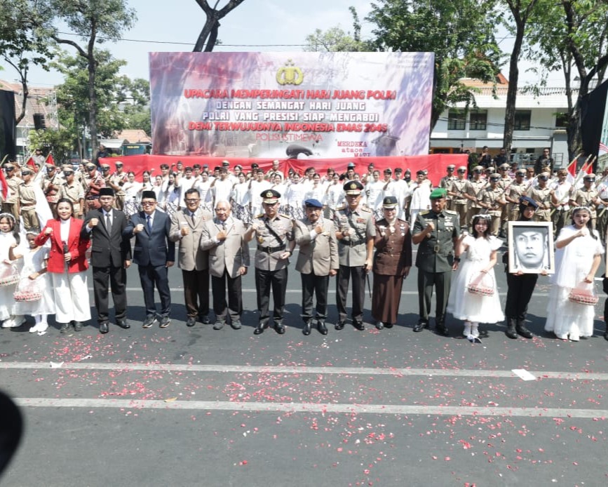 Kapolri Pimpin Upacara Hari Juang Polri di Surabaya