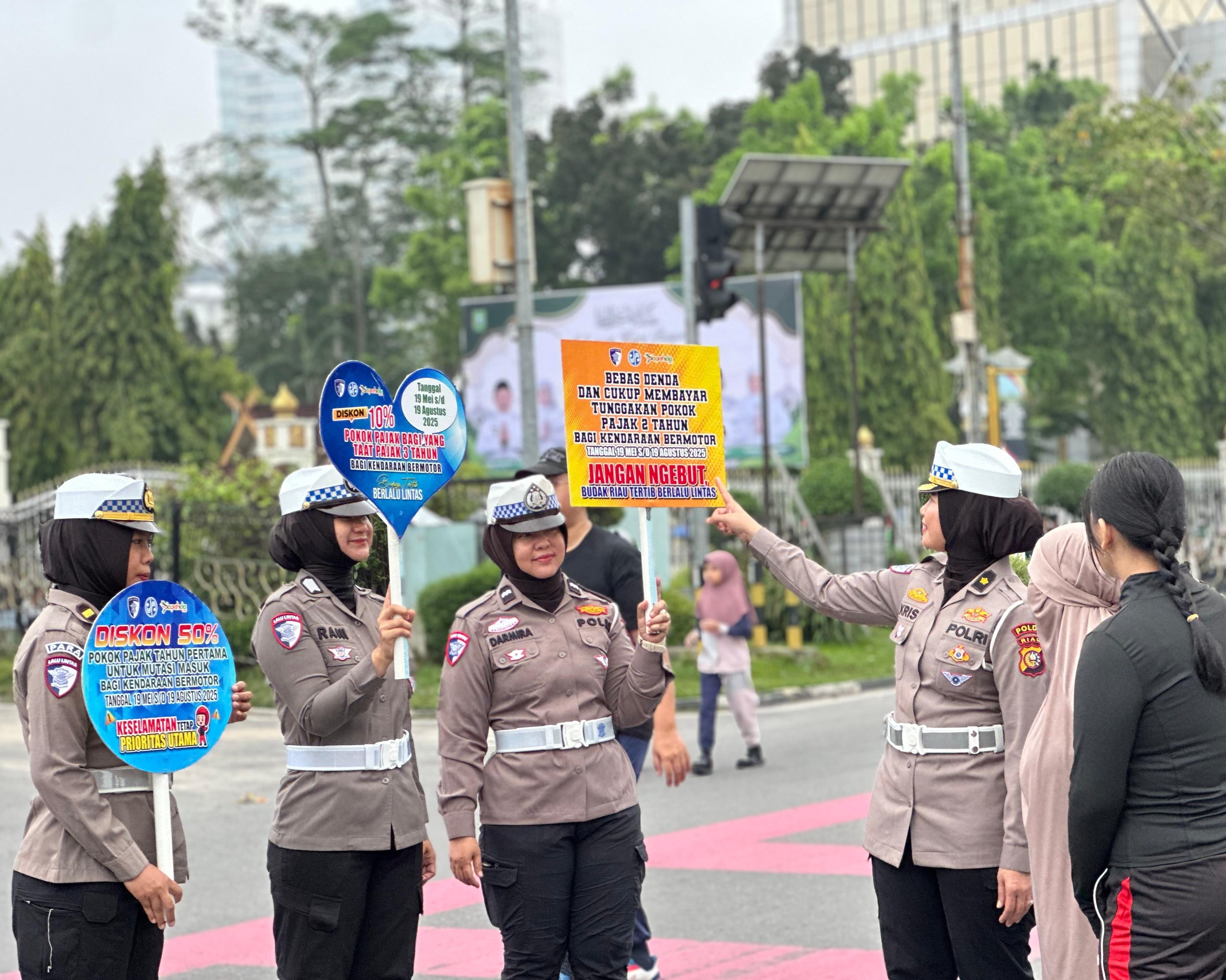 Sempena Hari Lahir Pancasila, Ditlantas Polda Riau Gelar Kampanye Keselamatan Berlalu Lintas di CFD Pekanbaru