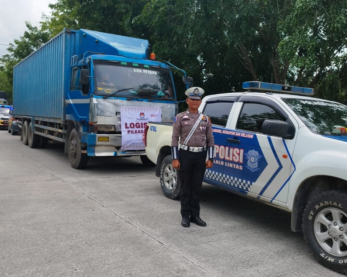 Polres Siak Kawal dan Amankan Pendistribusian Logistik Pilkada 2024 Kabupaten Siak
