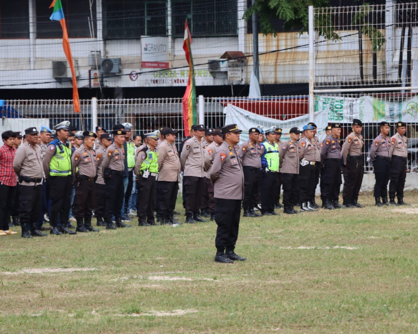 Kapolresta Pekanbaru Pimpin Apel Polisi RW di Lapangan Bukit Senapelan