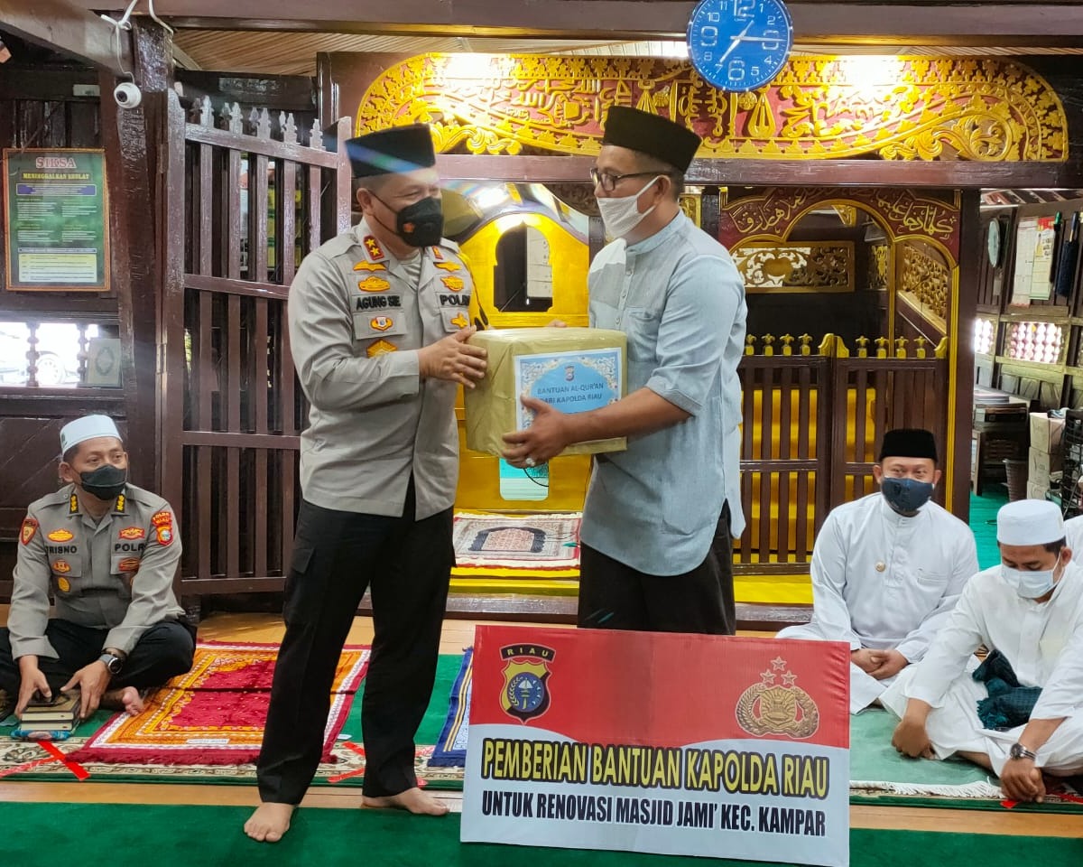 Kapolda Riau Ikuti Khotmil Qur'an dan Silaturahmi di Masjid Jami' Air Tiris Kampar