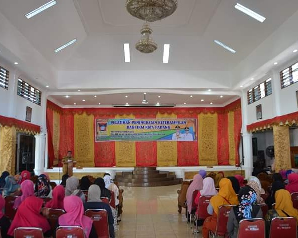 Pemko Tingkatkan Keterampilan IKM di Padang