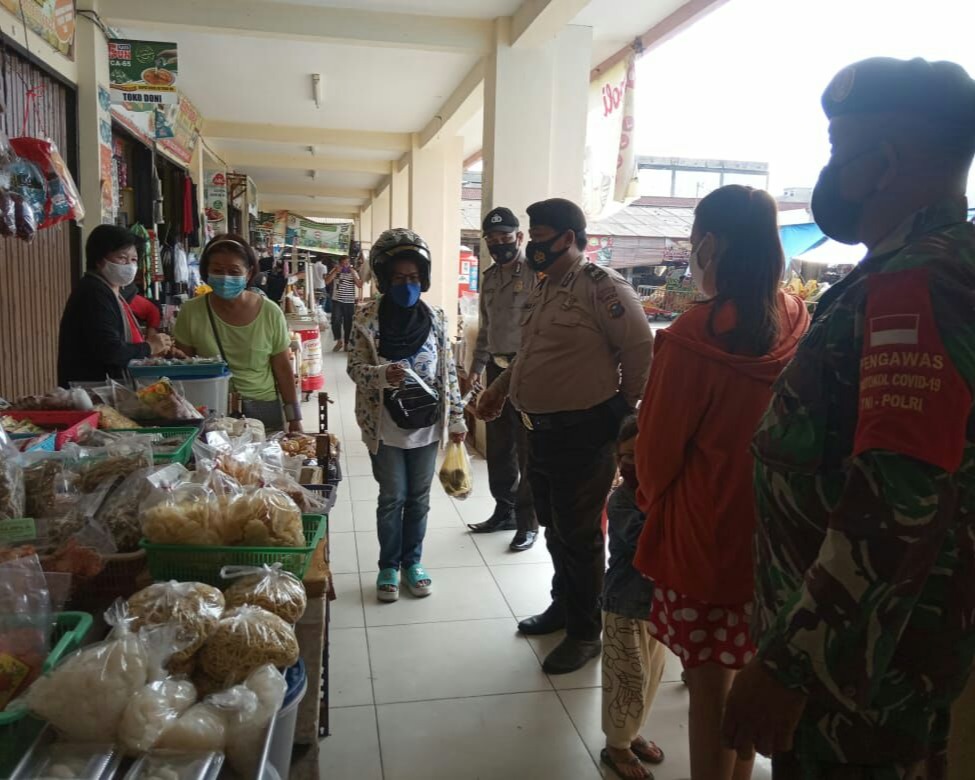 Babinsa Kodim 0301/PBR Laksanakan Sosialisasi Mematuhi Protokol Kesehatan Guna Pencegahan Penyebaran Covid-19