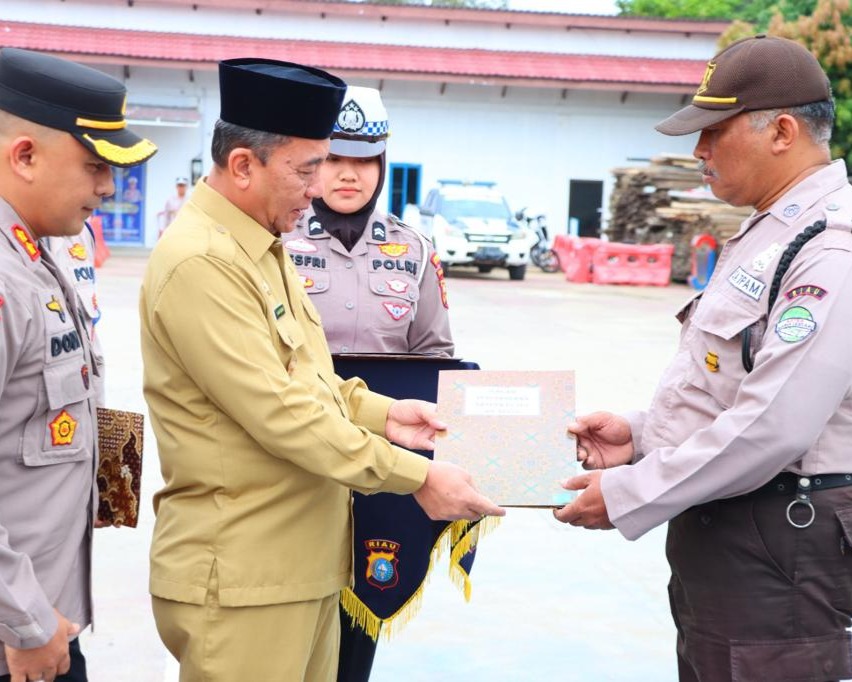 Upacara Peringatan HUT Satpam Ke-42 Di Polres INHU Berlangsung Secara Khidmat