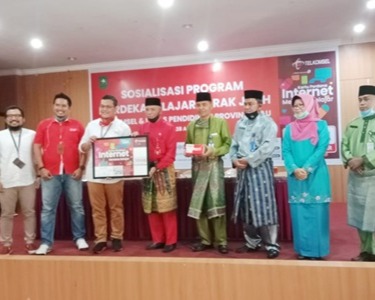 Zul Ikram Kadisdik Riau Sebut, Awal September Siswa Dapat Kuota 10 GB Gratis Dari Telkomsel