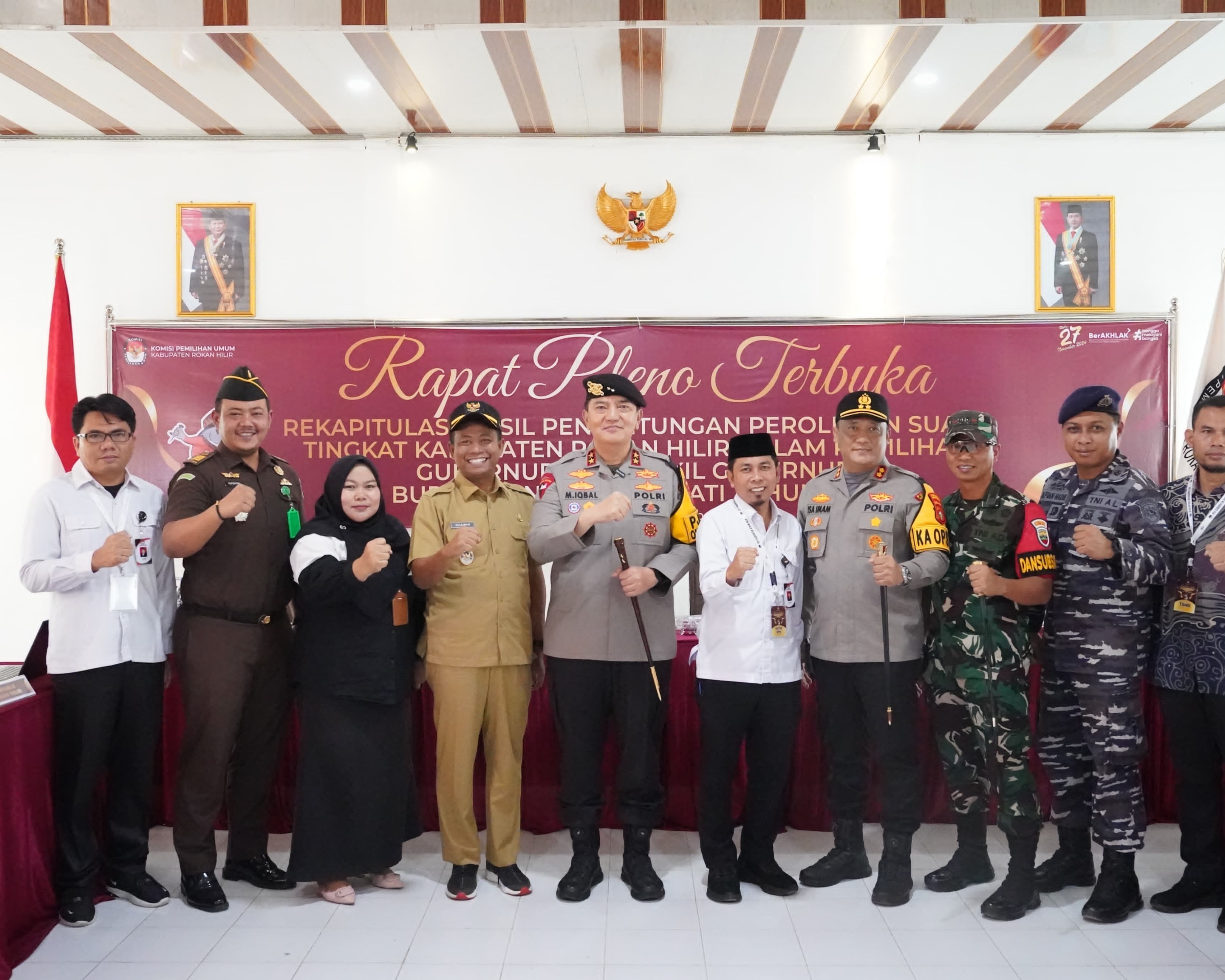Kapolda Riau Pantau Rapat Pleno KPU Kabupaten Rohil, Ajak Semua Pihak Jaga Persatuan dan Kedamaian