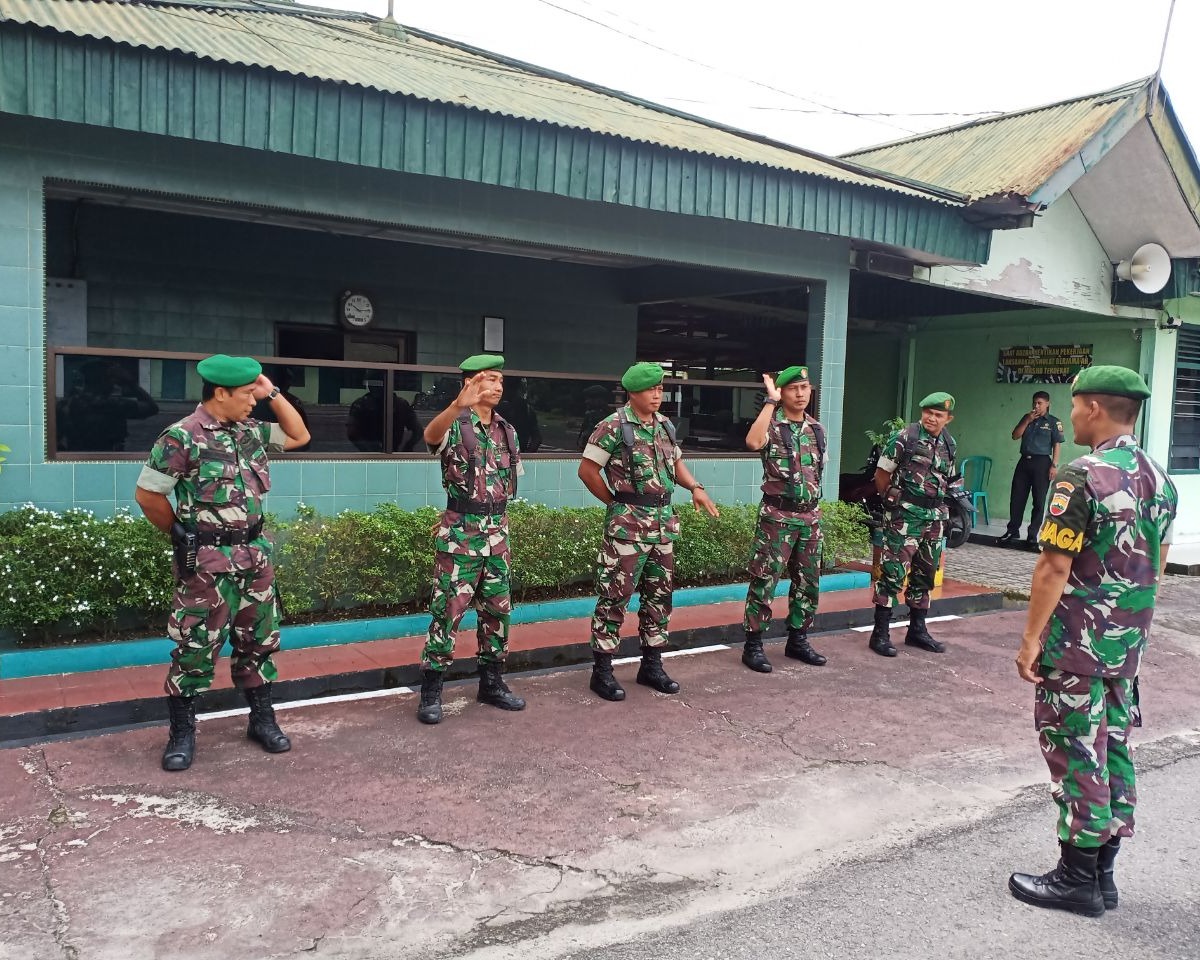 Tingkatkan Keamanan Pangkalan, Staf Kodim 0301/Pekanbaru Cek Kesiapan Personil Dinas
