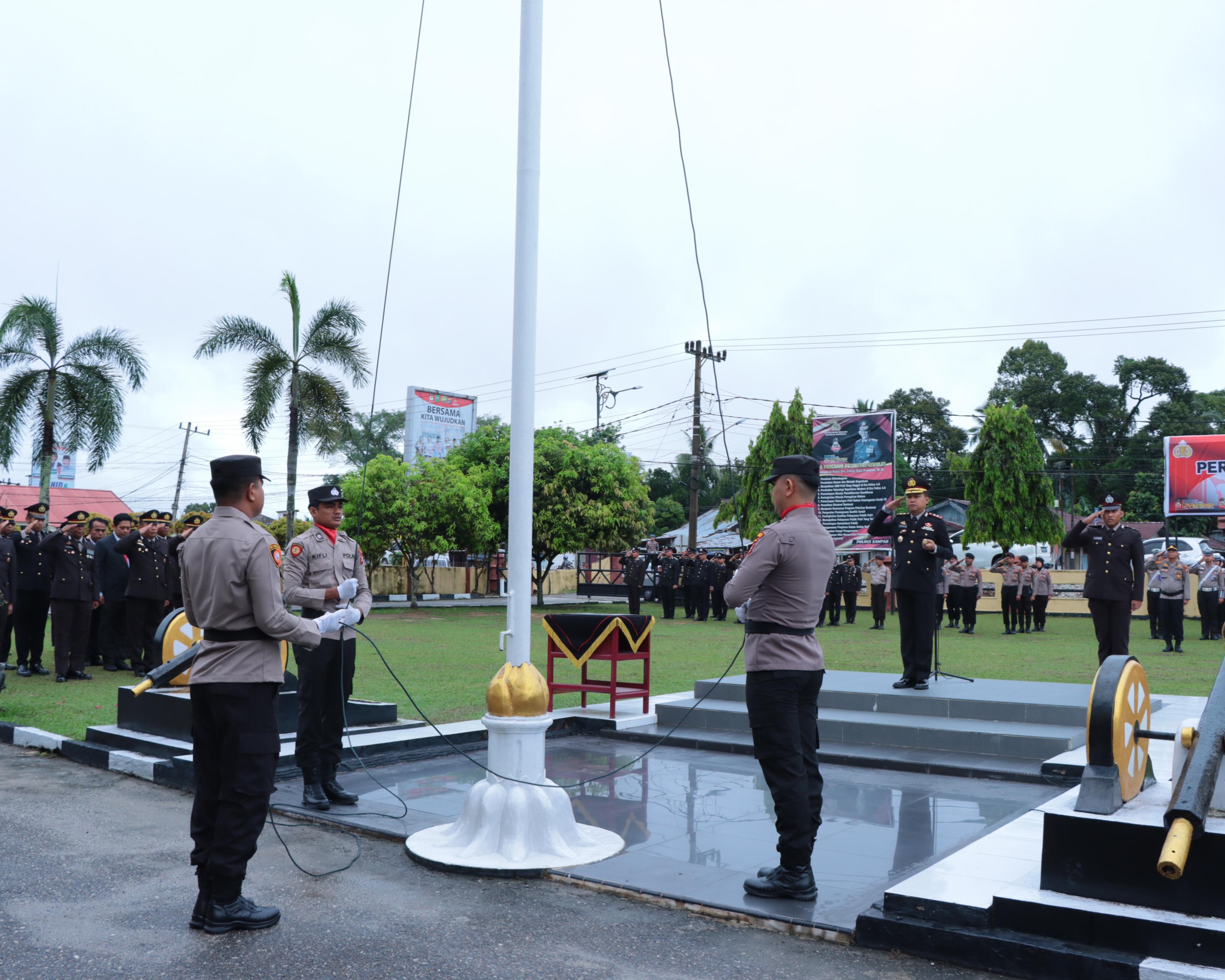 Polres Kampar Gelar Upacara Peringatan Hari Pahlawan Ke-79 Tahun 2024