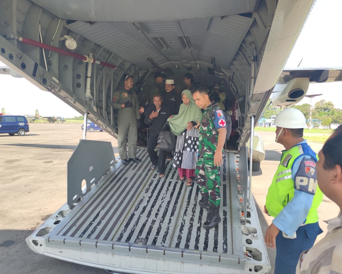 Tim Kesehatan TNI AU Terus Pantau Kondisi Petugas GULBENCAL Dan Masyarakat Aceh, Sumbar Serta Sumut