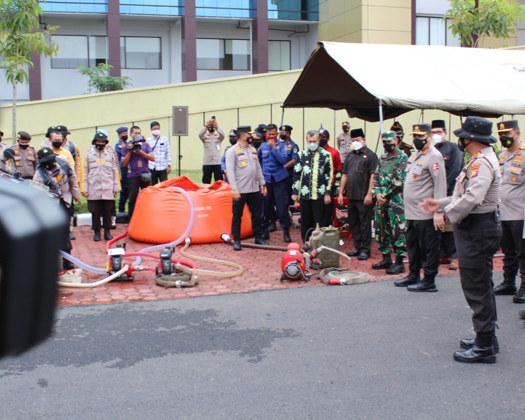 Kunjungan Kerja Wakapolri Ke Provinsi Riau Untuk Memastikan Posko PPKM dan Kesiap Siagaan Pencegahan Karlahut