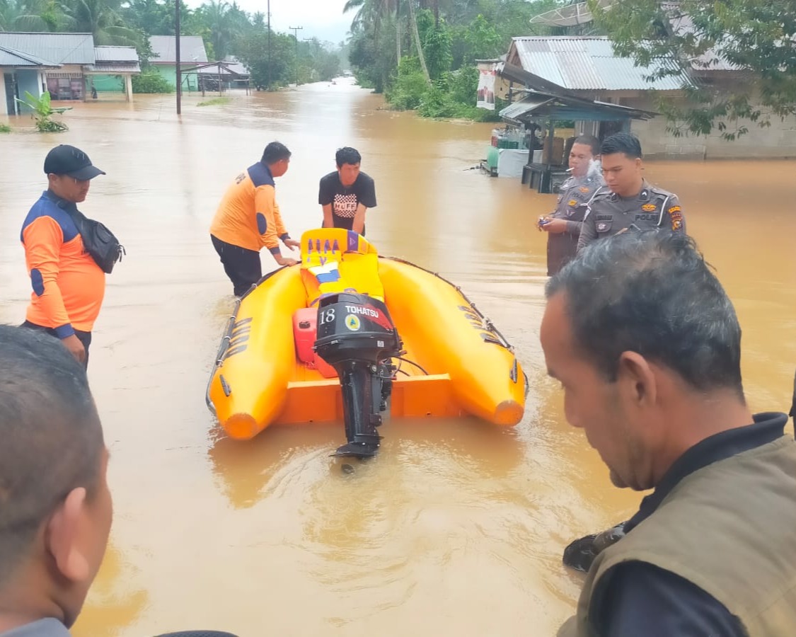 Luapan Sungai Pawan dan Sungai Kaiti Sebabkan Banjir Di Rambah, Warga Diminta Waspada