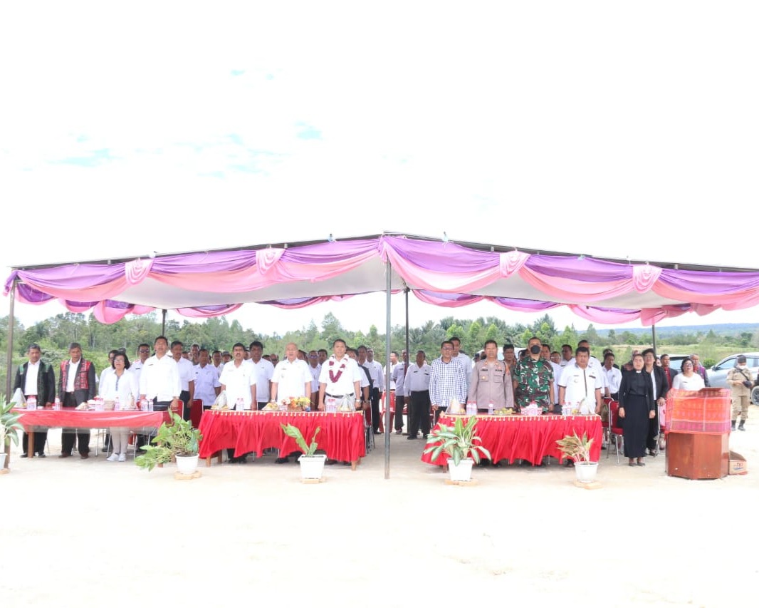 Bupati Taput Laksanakan Peletakan Batu Pertama Unit Sekolah Baru SMA Negeri 2 Pangaribuan