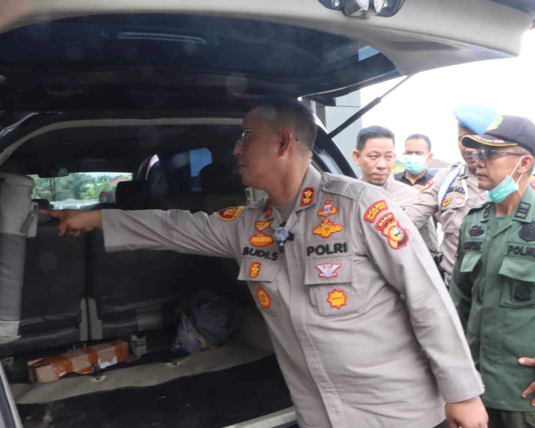 Kapolres Rohul AKBP Budi Setiyono Pimpin Pers Rilis Ungkap Kasus Pembunuhan Harimau Di Desa Tibawan, Enam Pelaku Ditangkap