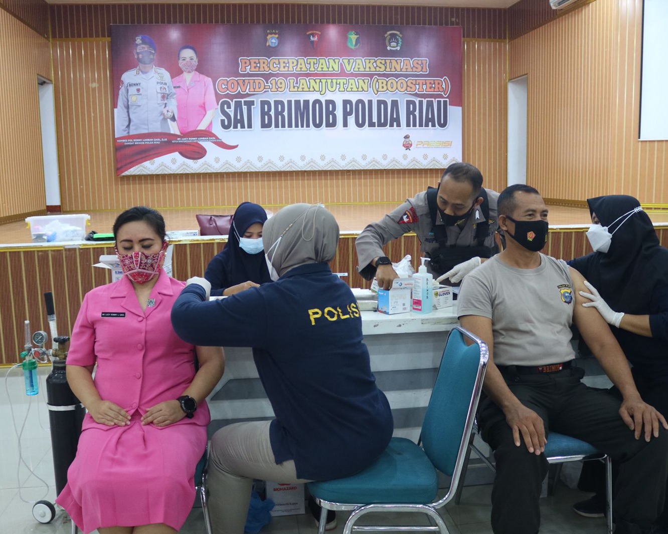 Gerai Satuan Brimob Polda Riau, Seluruh Personel Wajib Vaksinasi Covid-19 Lanjutan Booster