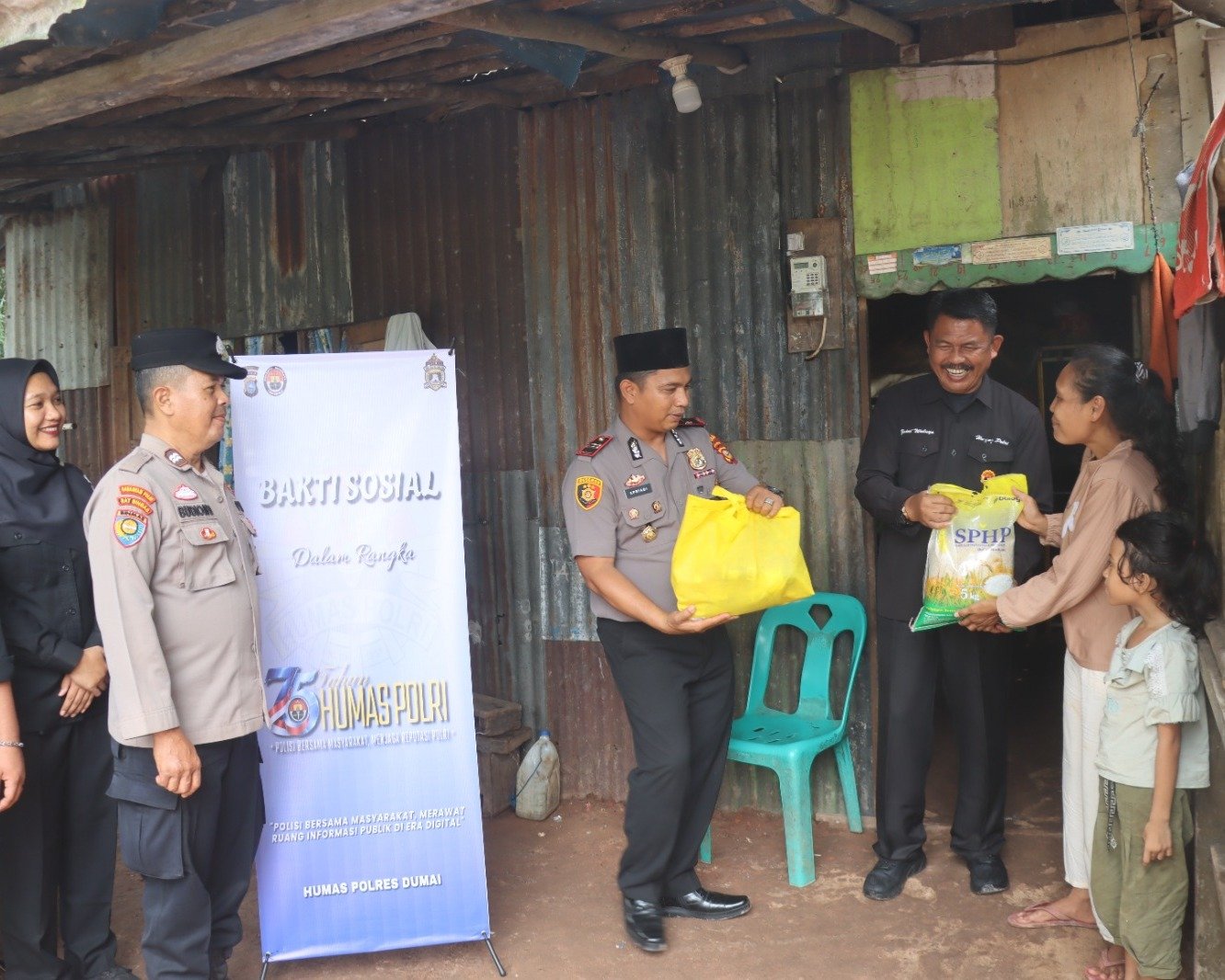 Polres Dumai Gelar Bakti Sosial Sambut HUT Ke-75 Humas Polri Tahun 2026