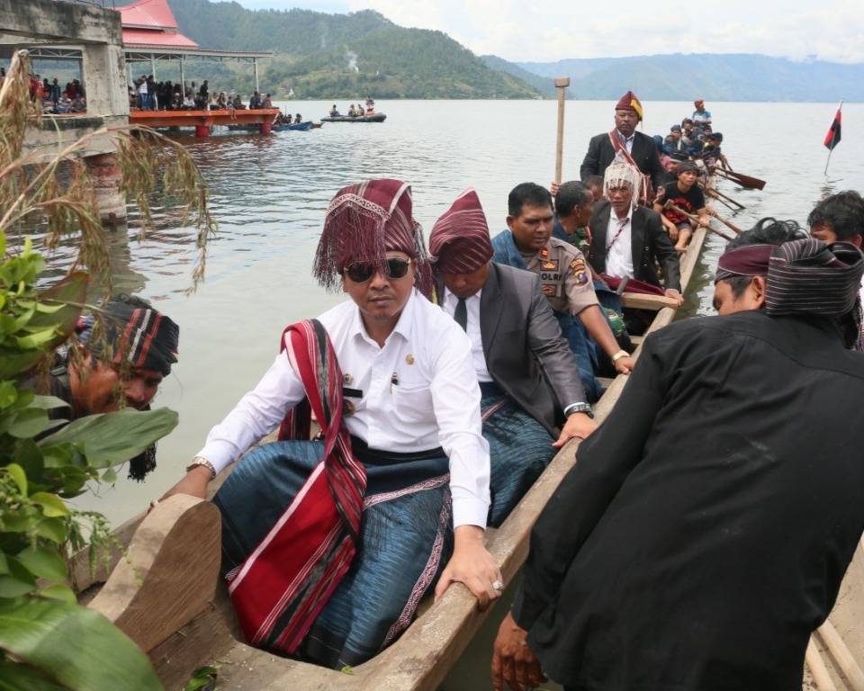 Bupati Taput Buka Festival Matumona Muara 2019