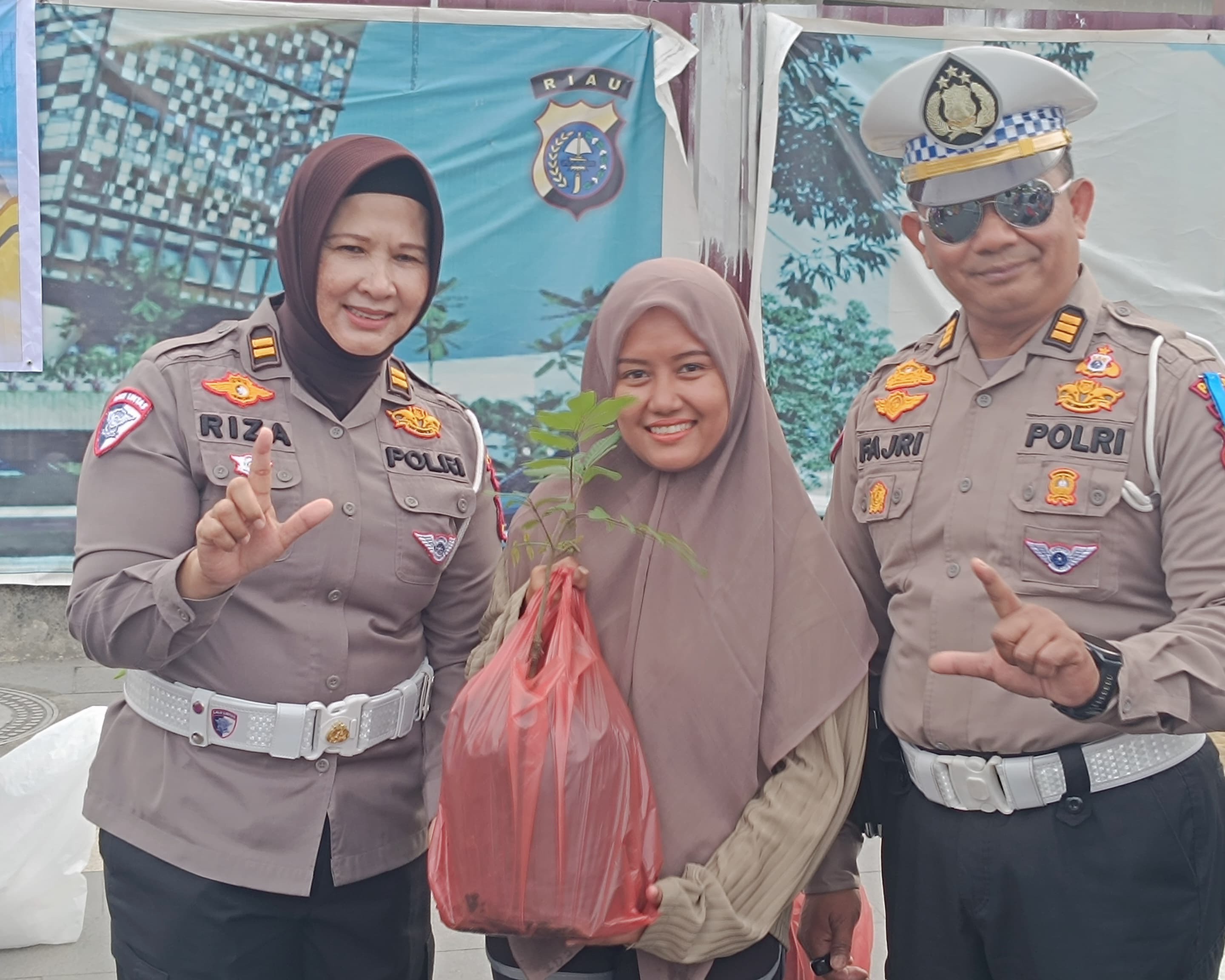 Polantas Menyapa Di CFD Pekanbaru, Dirlantas Polda Riau Ajak Warga Wujudkan Riau Tertib Dan Hijau