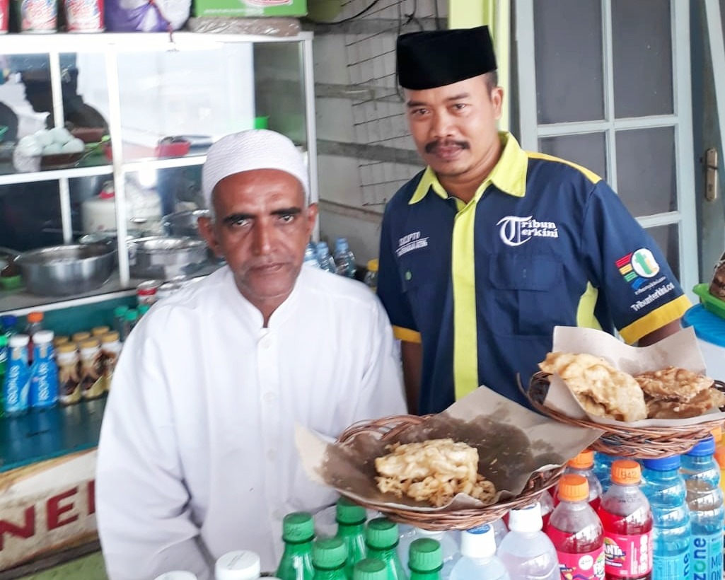 Bertawasul di Makam Habib Ahmad bin Abdullah bin Thalib Alatas