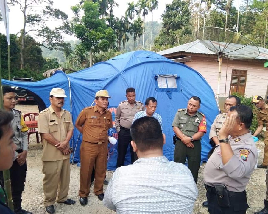 Bupati Taput Pimpin Rapat Gugus Tugas dan Tegaskan Langkah Yang Harus diambil