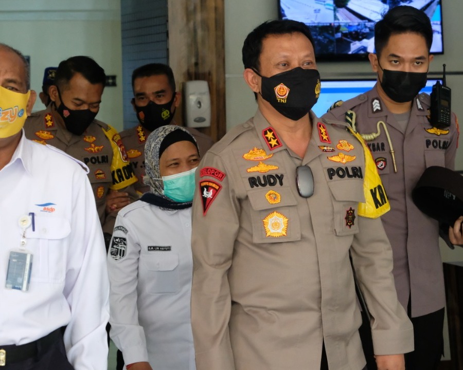 Larangan Mudik, Kapolda Banten Meninjau Pelabuhan Penyeberangan Merak