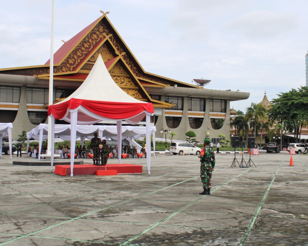 Personil Kodim 0301/PBR Ikut Serta Dalam Apel Gelar Pasukan Pengamanan Kunjungan Kerja Presiden RI