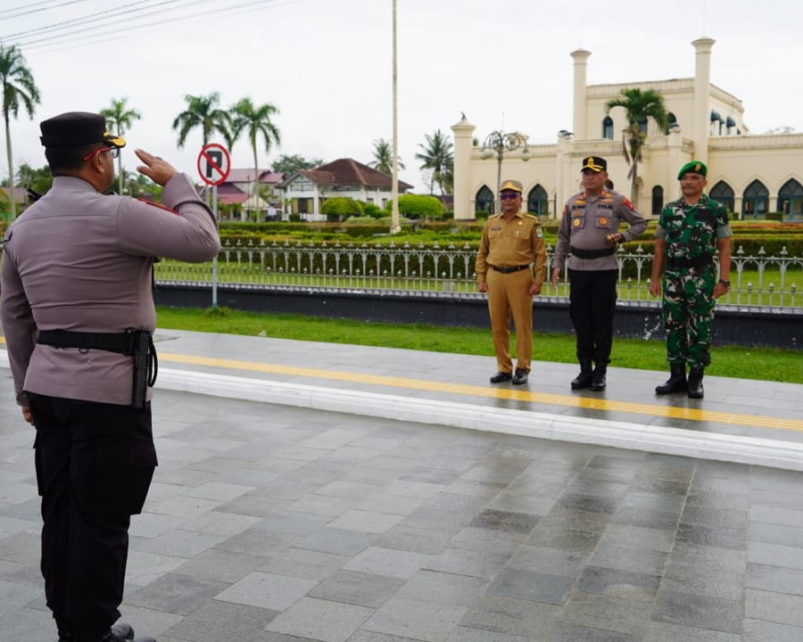 Gelar Apel dan Patroli Skala Besar Dalam Rangka Harkamtibmas di Kabupaten Siak