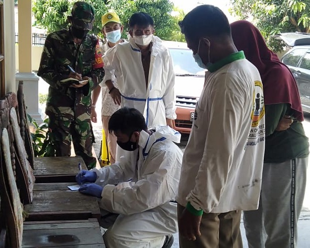 Polsek Tenayan Raya Lakukan Kegiatan Percepatan Penanganan Covid-19 di Tiga Lokasi