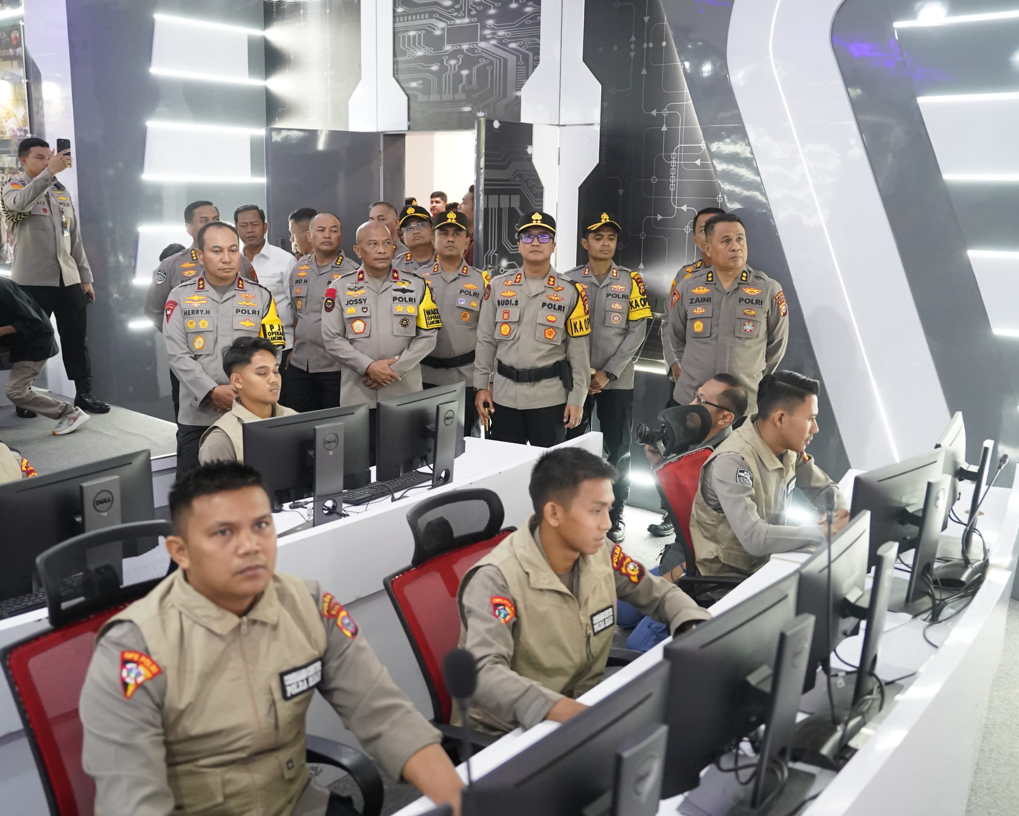 Polda Riau Luncurkan 'RADAR' Program Terobosan Keamanan di Dunia Maya