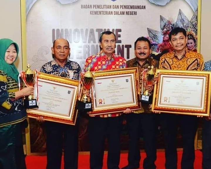 Provinsi Riau Terima Penghargaan Innovative Government Award 2019