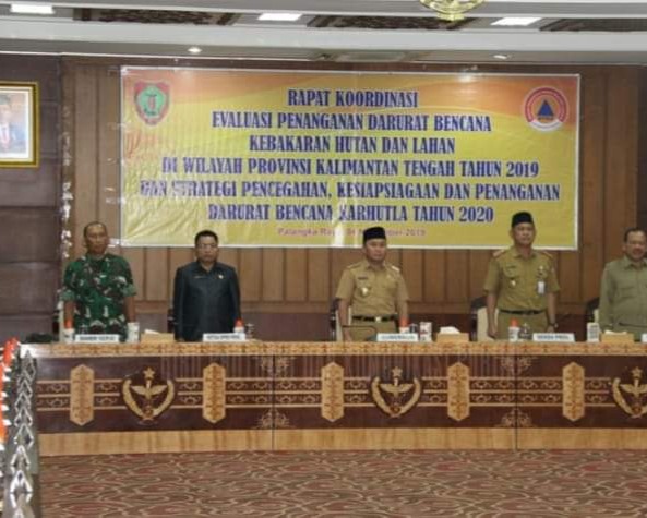 Gubernur Kalimantan Tengah Pimpin Rakor Evaluasi Penanganan Bencana Kebakaran Hutan dan Lahan 