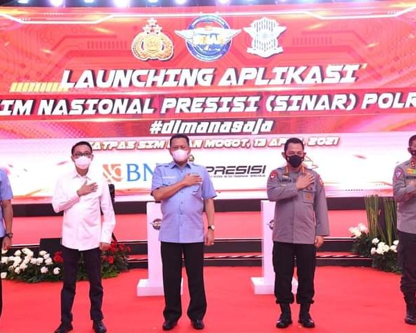 Kapolri Resmikan Aplikasi SINAR (SIM Nasional Presisi), Perpanjang SIM Bisa Dari Rumah