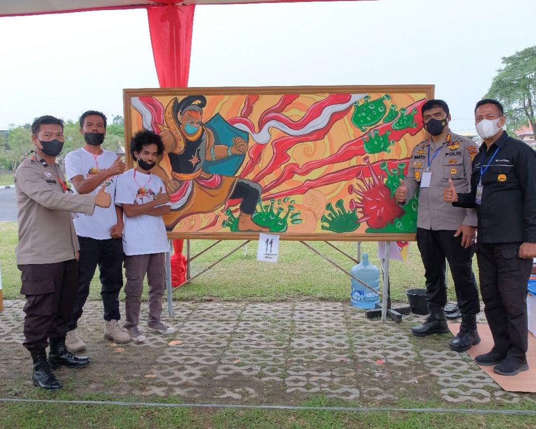 Tim Inhu Meraih Juara I Lomba Bhayangkara Mural Festival 2021 Polda Riau