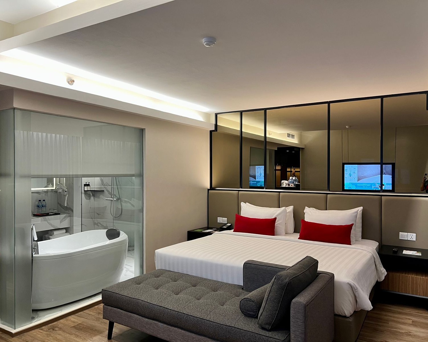 Hotel Grand Zuri Pekanbaru Hadirkan Wajah dan Penampilan Yang Baru Dengan Design Arsitektur Modern, Minimalis, Milenial Maupun Generasi Baby Boomers