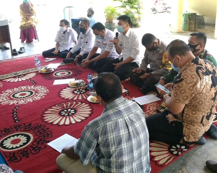 Babinsa Kodim 0301/Pekanbaru Hadiri Pertemuan Lokakarya Mini Kampung KB Di Kelurahan Kampung Bandar