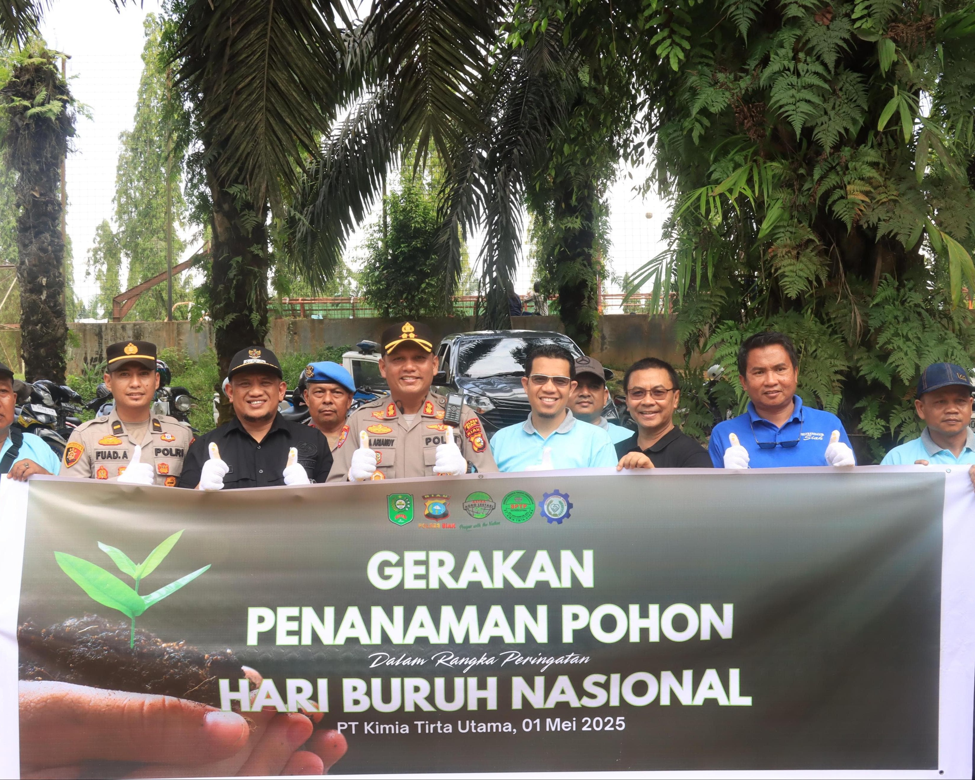 Kapolres Siak Hadiri Peringatan Hari Buruh dan Penanaman Pohon di PT. KTU Astra Koto Gasib