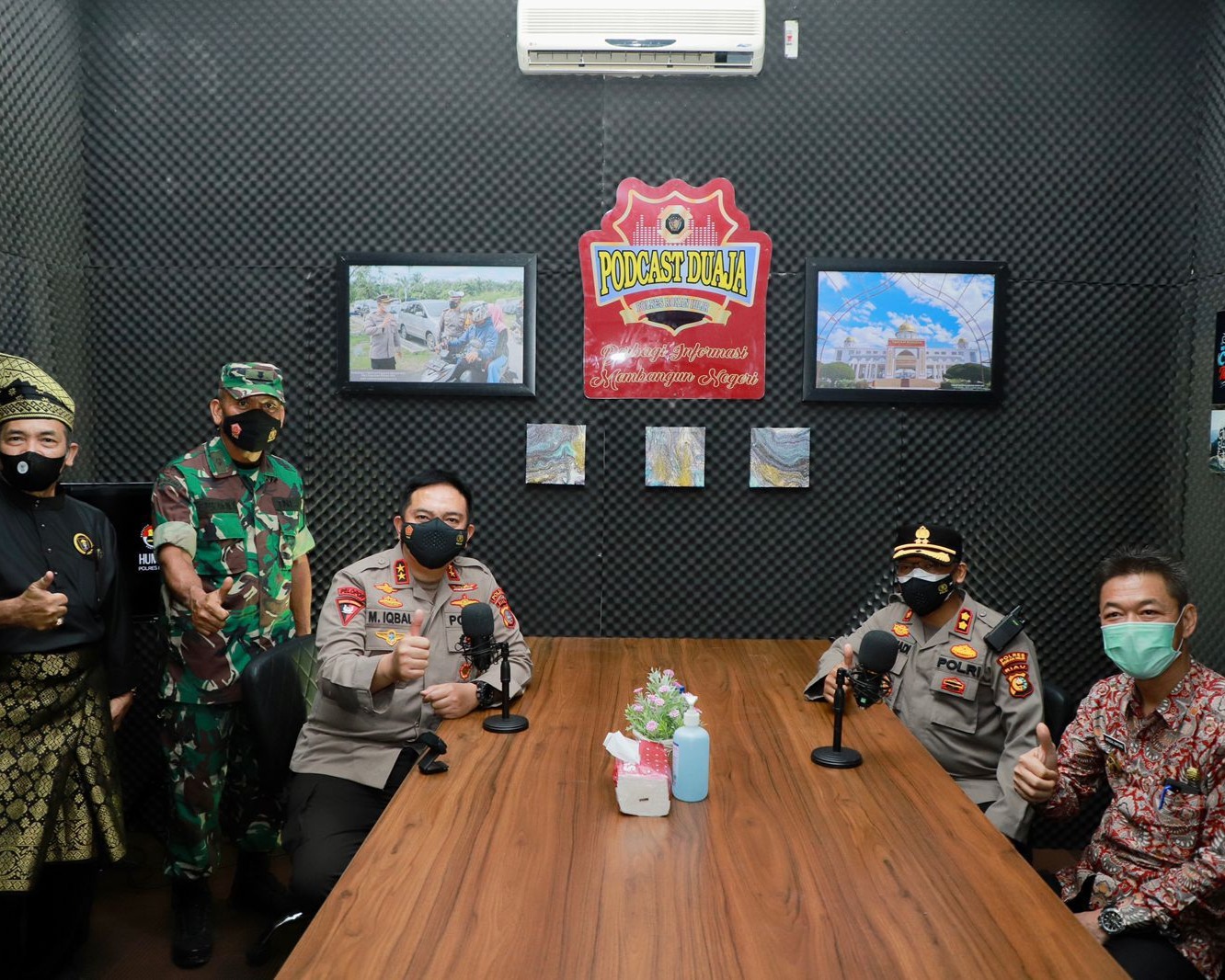 Kunjungan Kerja Ke Rohil, Kapolda Riau Irjen Pol M Iqbal Resmikan Rumah Mural dan Rumah Penghubung Polres Rohil