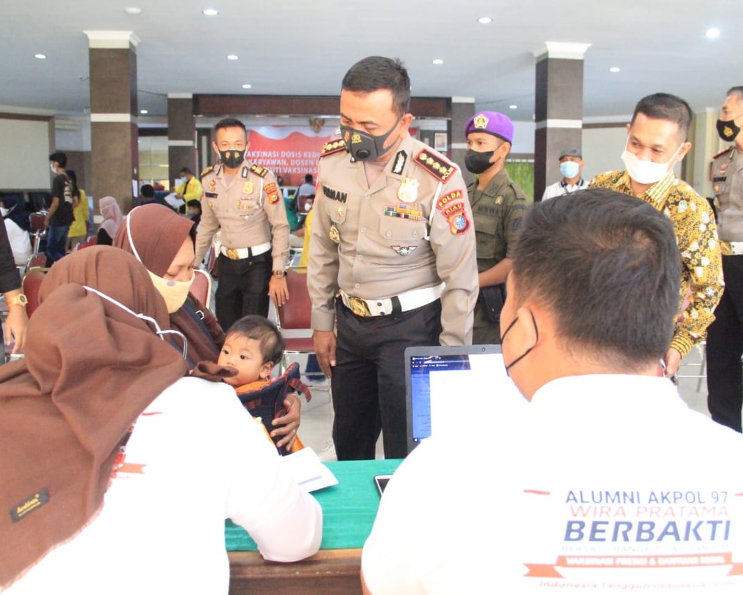 Alumni Akpol Angkatan 97 Wira Pratama Gelar Kegiatan Vaksinasi Massal dan Bakti Sosial