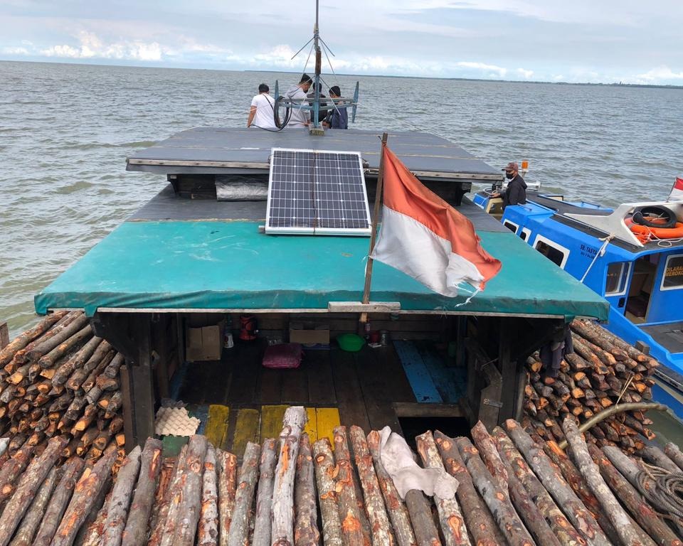 Penangkapan Tindak Pidana Illegal Logging Di Perairan Desa Centai Pulau Merbau, 3.200 Batang Kayu Bakau Diamankan