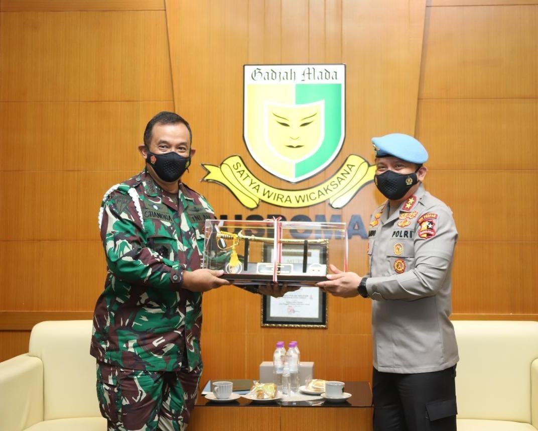 Perkuat Sinergi Dalam Penegakan Disiplin Personel TNI - Polri, Kadiv Propam Polri Sambangi Danpuspom TNI AD