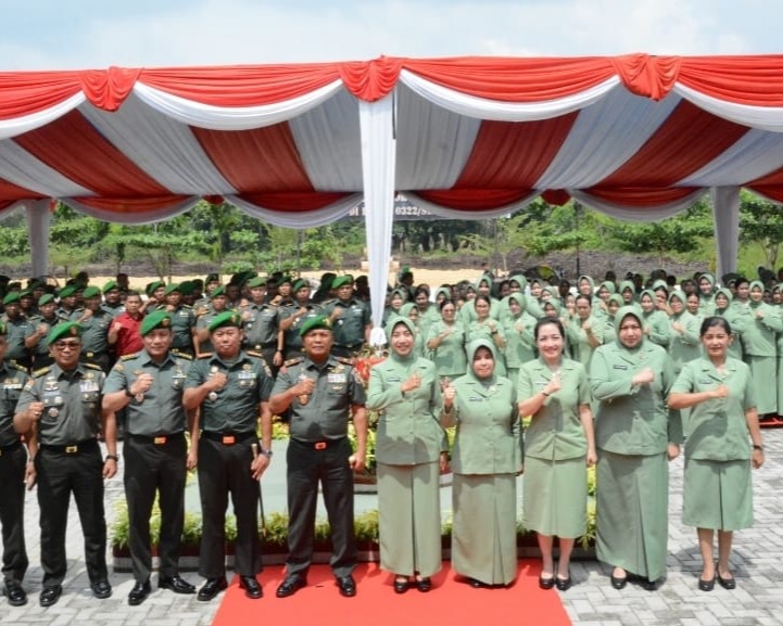 Danrem 031/WB Kunjungi Kodim 0322/Siak, Sekaligus Jalin Silaturahmi Dengan Bupati Siak Yang Baru