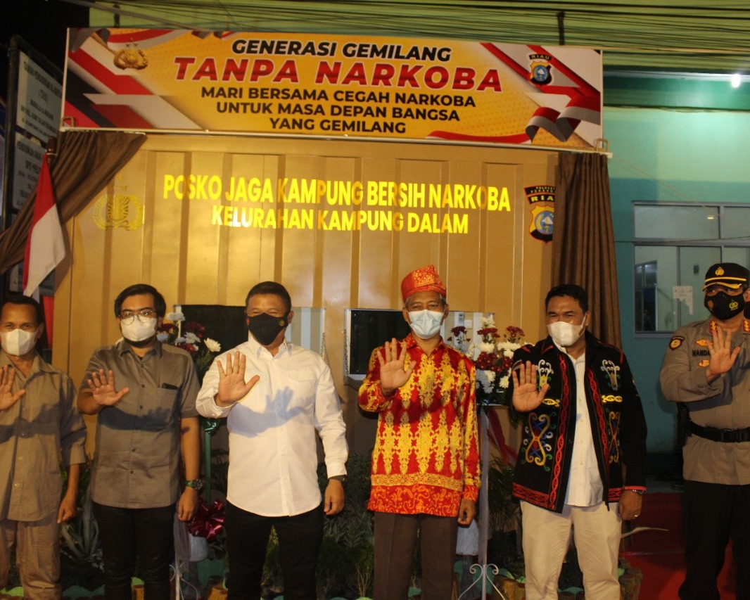 Dandim 0301/PBR Hadiri Peresmian Posko Jaga Kampung Bersih Narkoba di Kelurahan Kampung Dalam