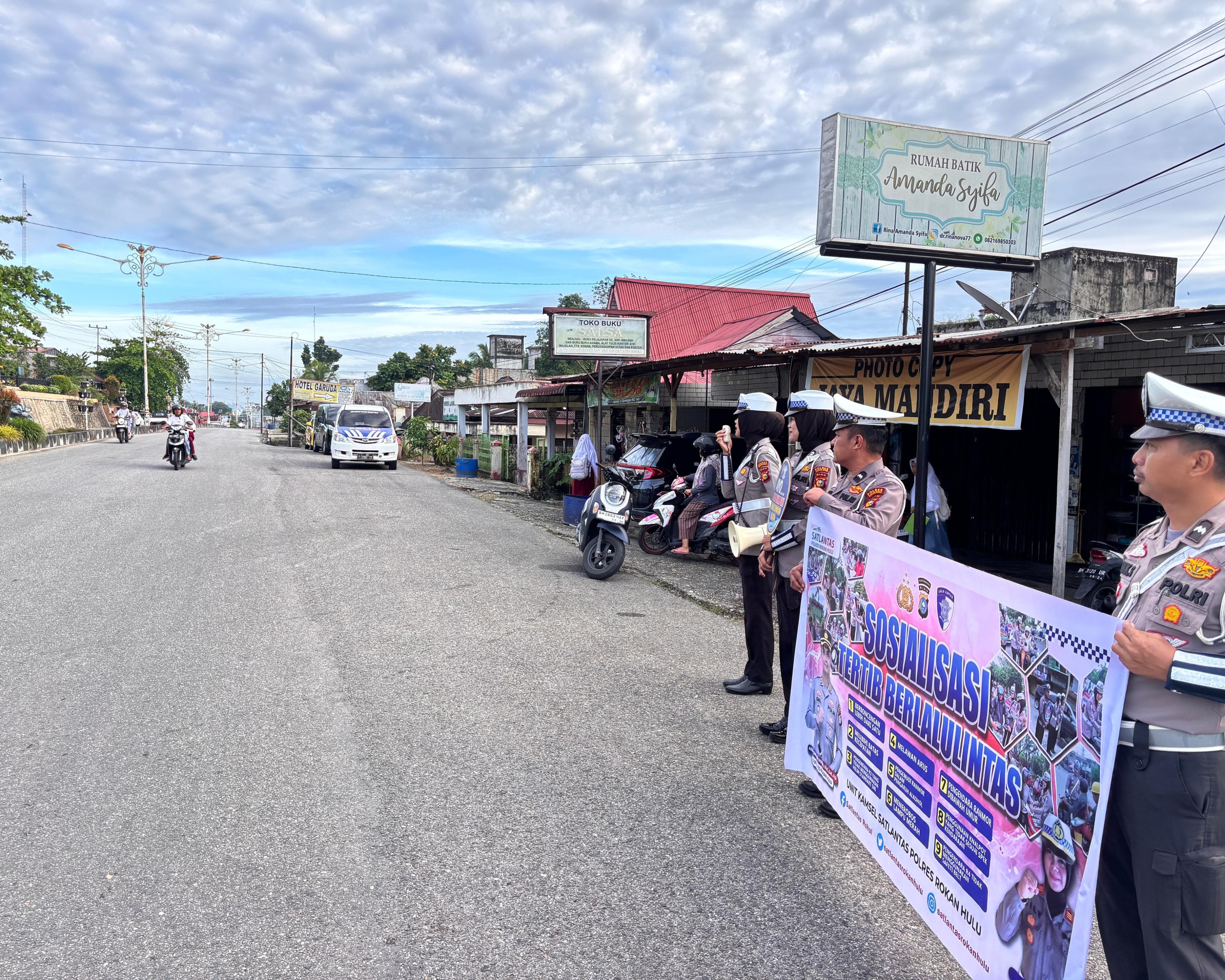 Satlantas Polres Rohul Gencarkan Penling, Ajak Masyarakat Tertib Berlalu Lintas Dan Cegah Gangguan Kamtibmas
