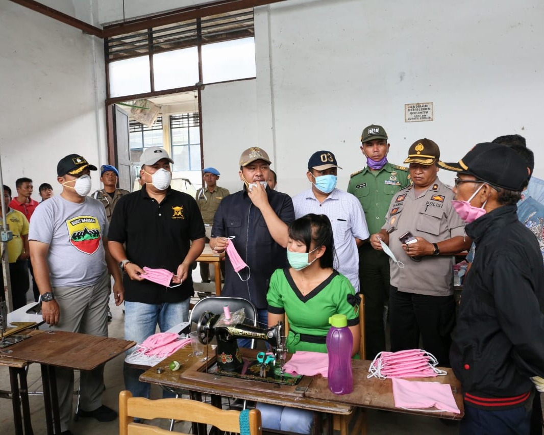 Bupati Taput Dorong BLK Silangkitang Mampu Meningkatkan Jumlah Produksi Alat Pelindungi Diri