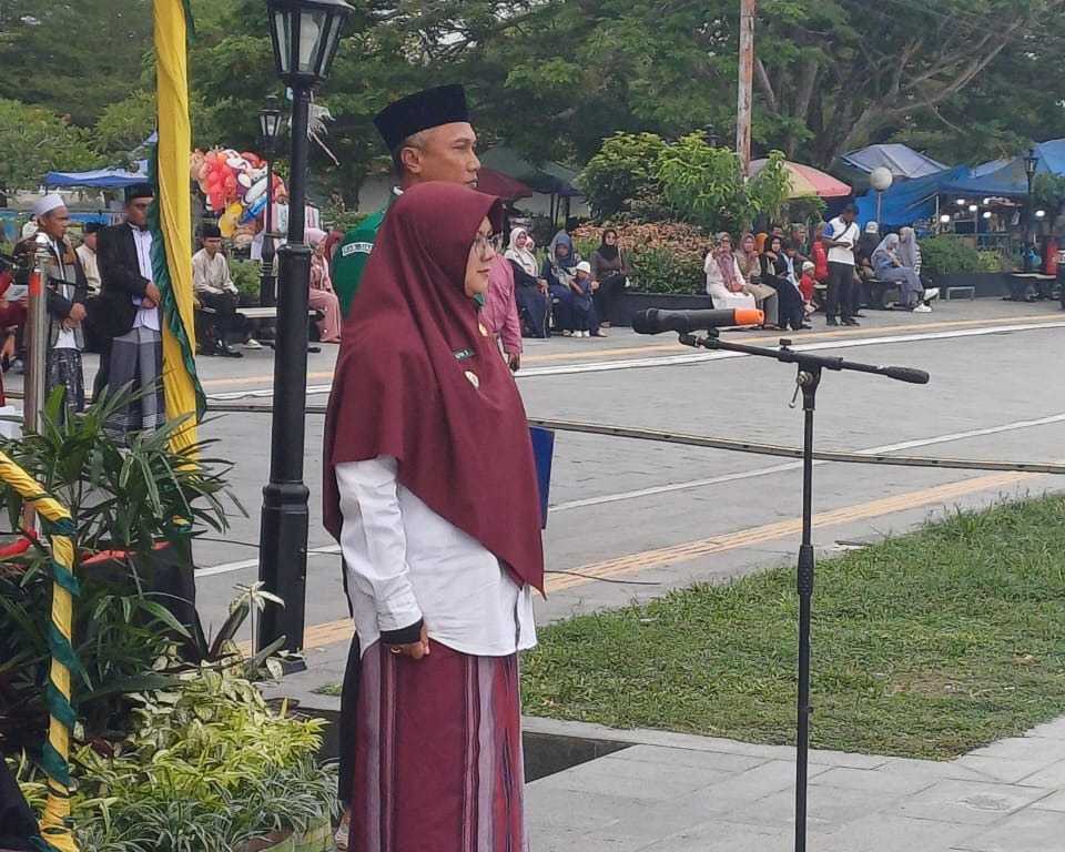 Kapolres Siak Hadiri Upacara Hari Santri Nasional 2025 Di Lapangan Tugu Siak