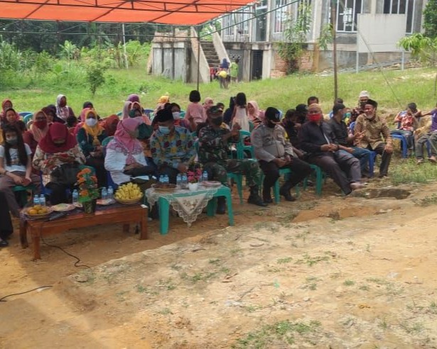 Babinsa Kodim 0301/PBR Hadiri Peresmian Gedung Posyandu Madani di Kelurahan Mentangor