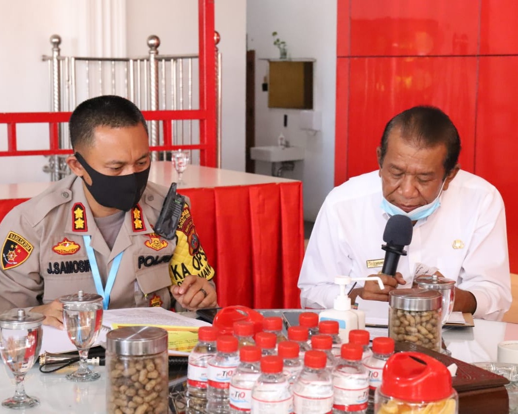 Bupati Taput Gelar Bersama Forkopimda Rakor Tentang Kondisi Covid-19 dan Protokol Kesehatan Pelaksanaan Pesta Adat