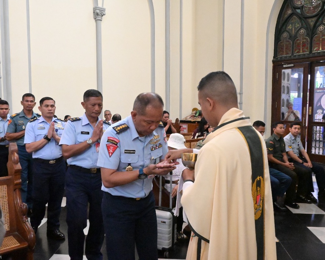 Umat Katolik Kodau I Hadiri Misa Kudus Hari Pahlawan, OCI Doakan TNI-Polri