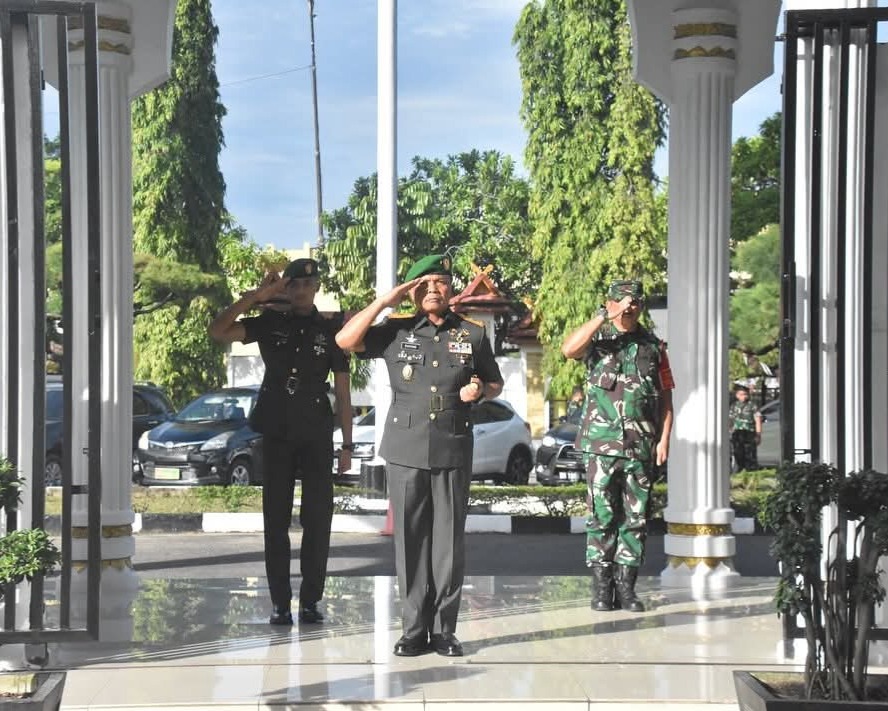 Jelang Hari Juang TNI AD, Korem 031/WB Gelar Ziarah di Taman Makam Pahlawan